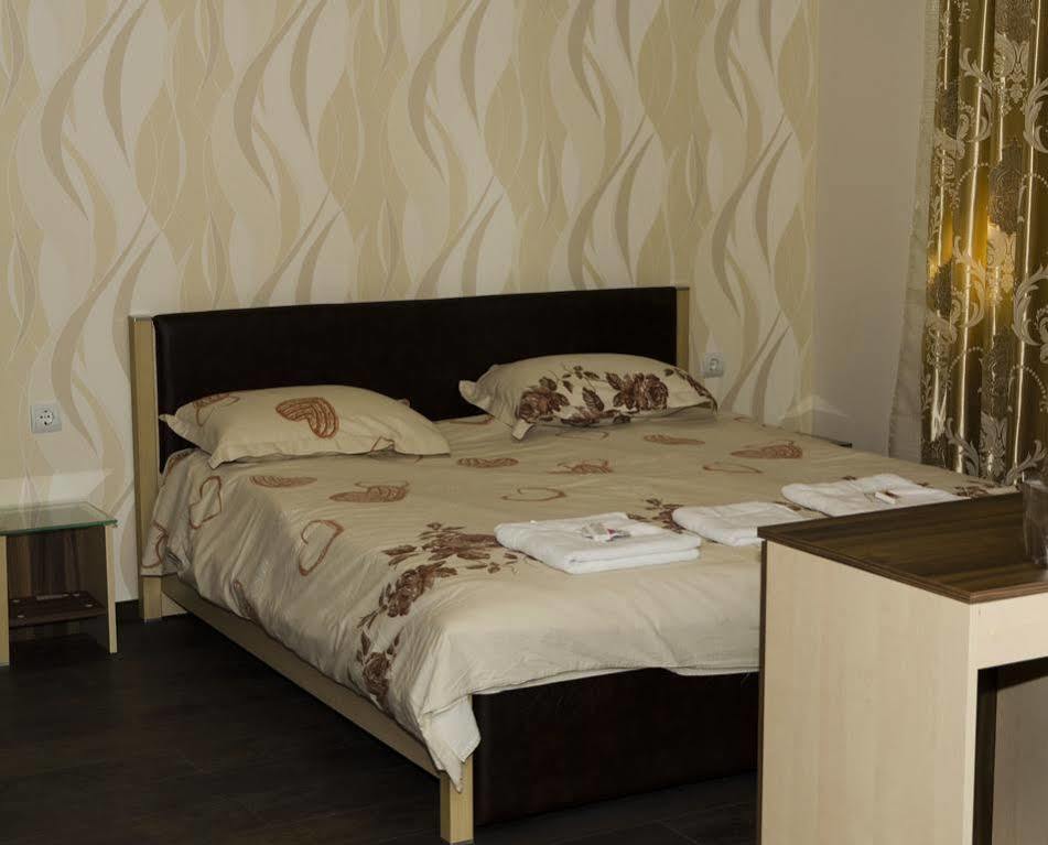 Guest House Anelim Veliko Tărnovo Exterior foto